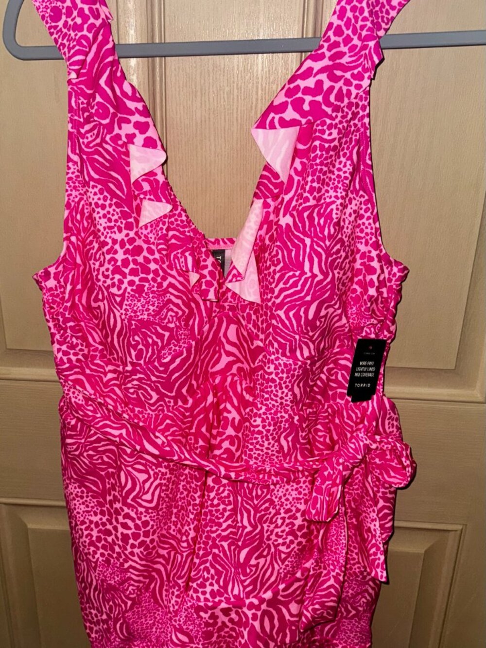 Torrid Wireless Ruffle Swim Dress Mixed Animal Pink Size 2XL NWT